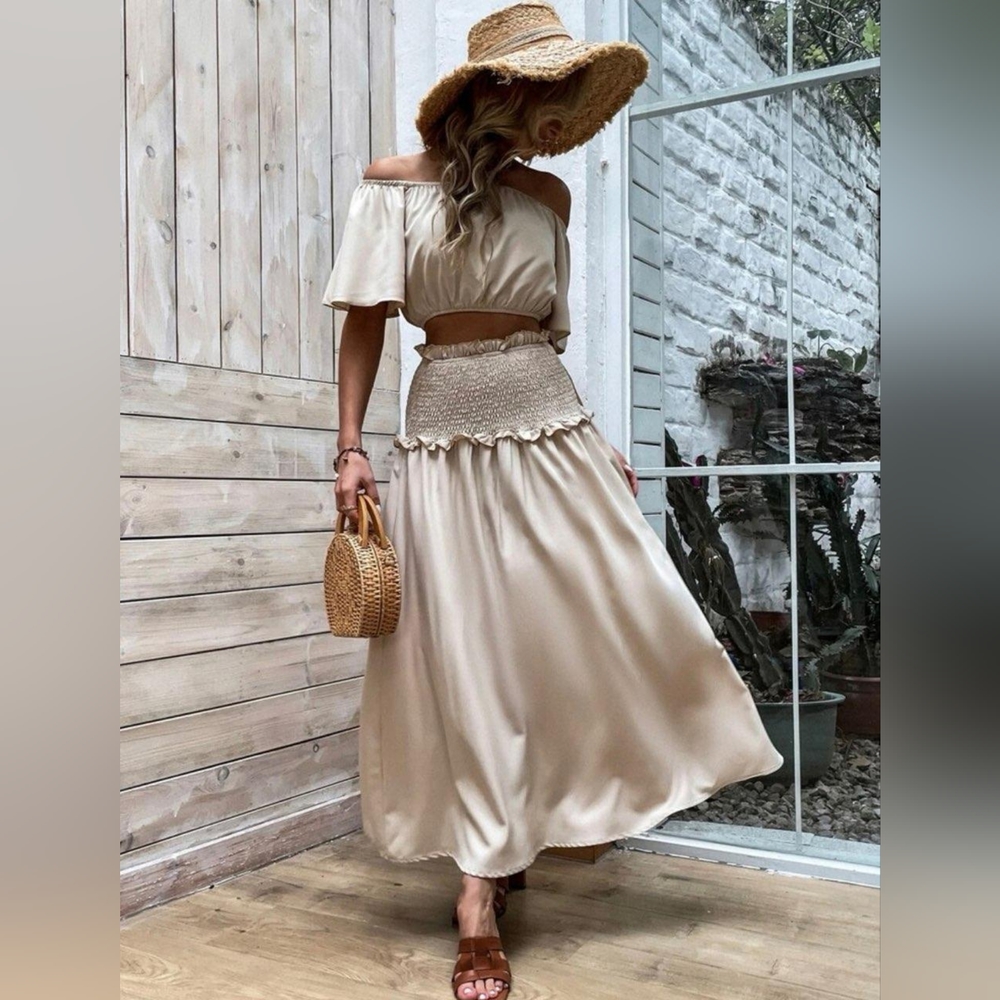 Two piece skirt set